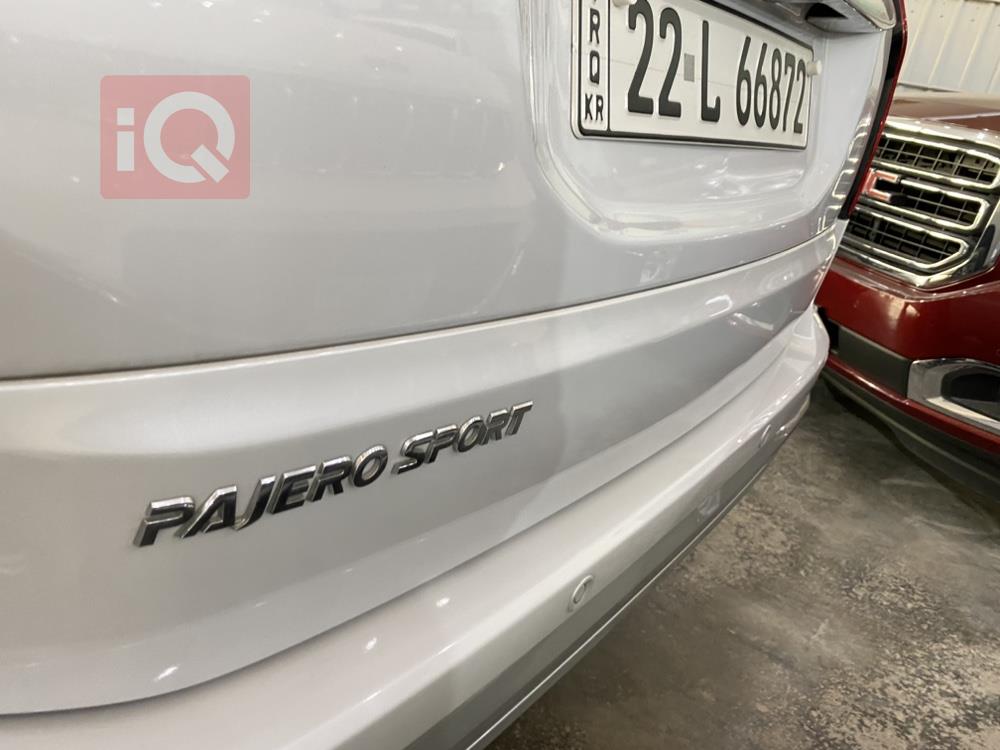 ميتسوبيشي باجيرو سبورت